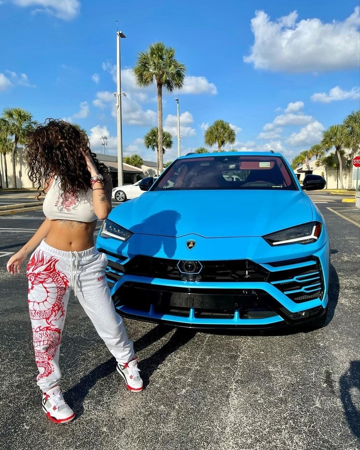 Malu Trevejo image