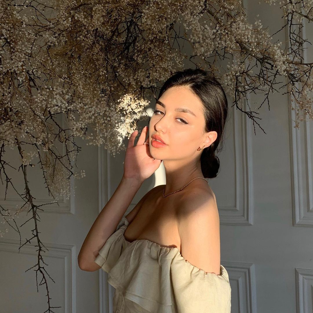 Anya Apalkova