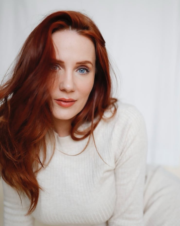 Picture of Simone Simons