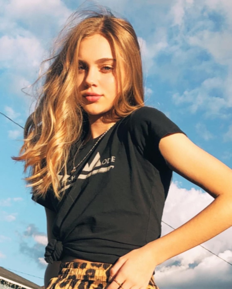 Image of Isabel Gravitt