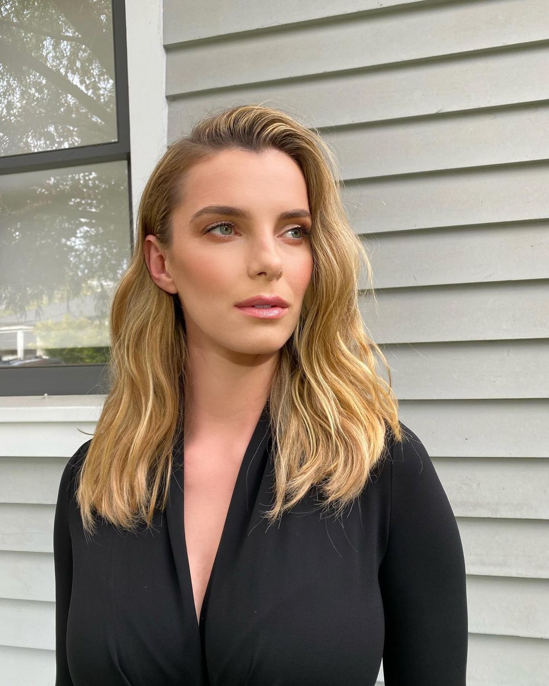 Picture Of Betty Gilpin