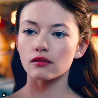 Mackenzie Foy picture