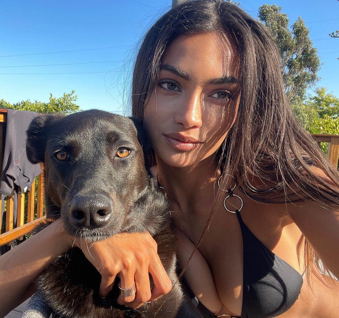 Kelly Gale Kelly Gale