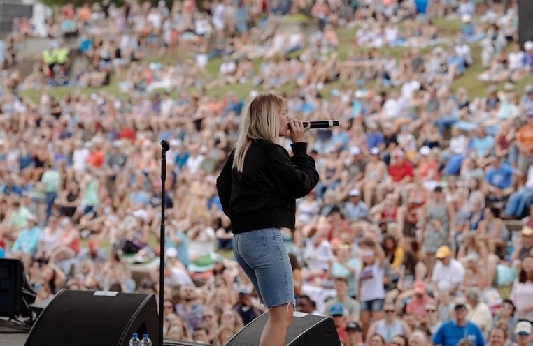Danielle Bradbery
