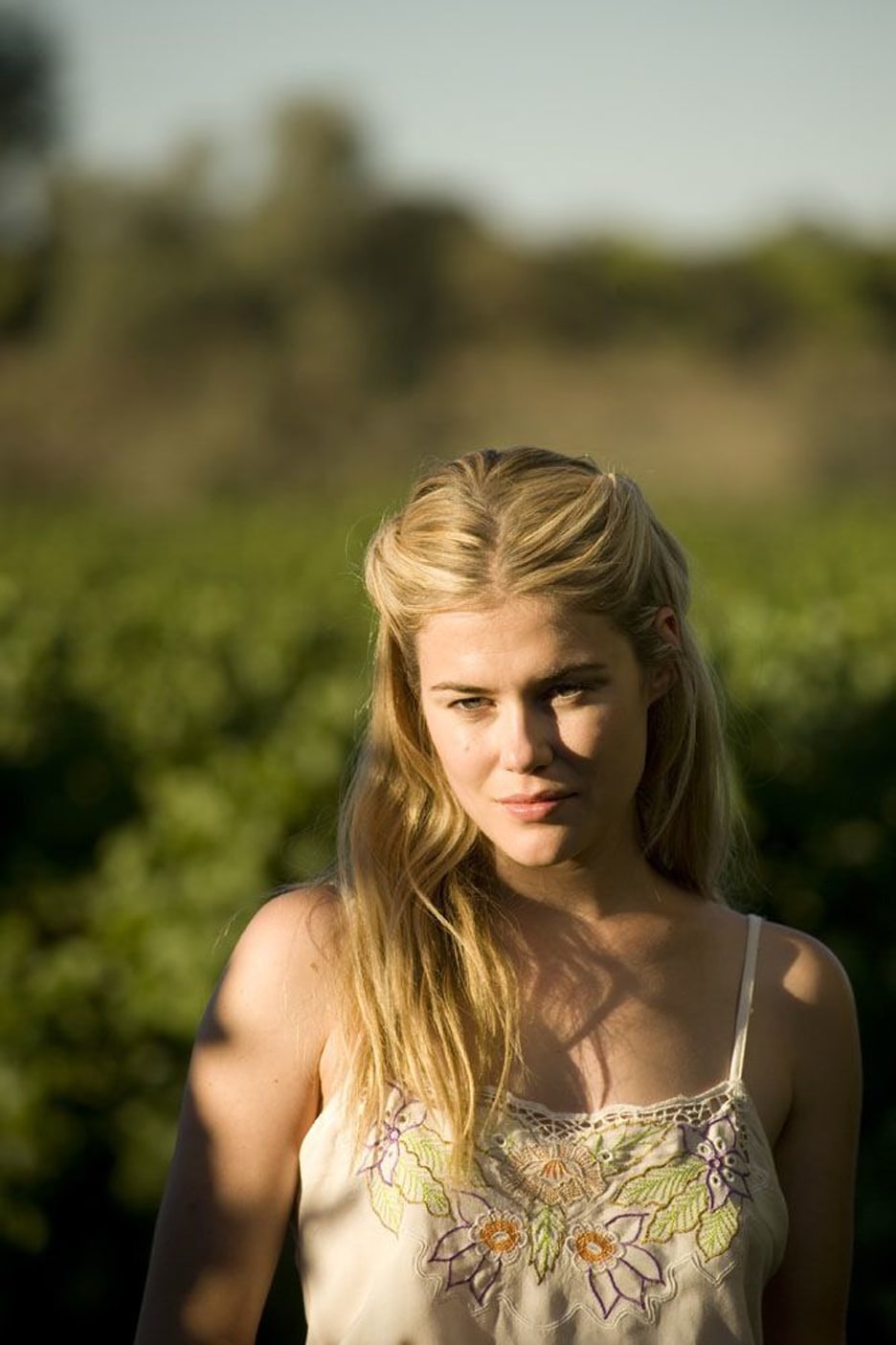 Rachael Taylor kimdir