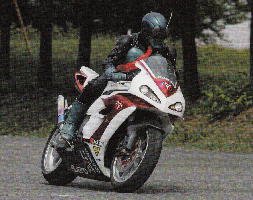 Takeshi Hongō (Masaya Kikawada)