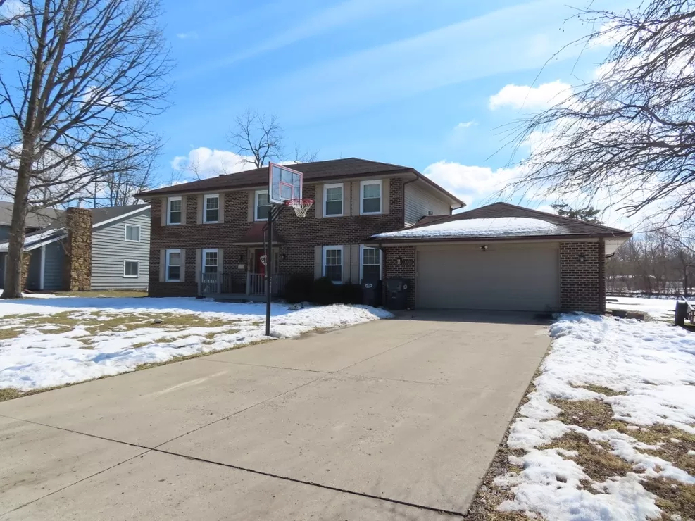 Image of 2101 W Pineview Dr, Muncie, IN 47303