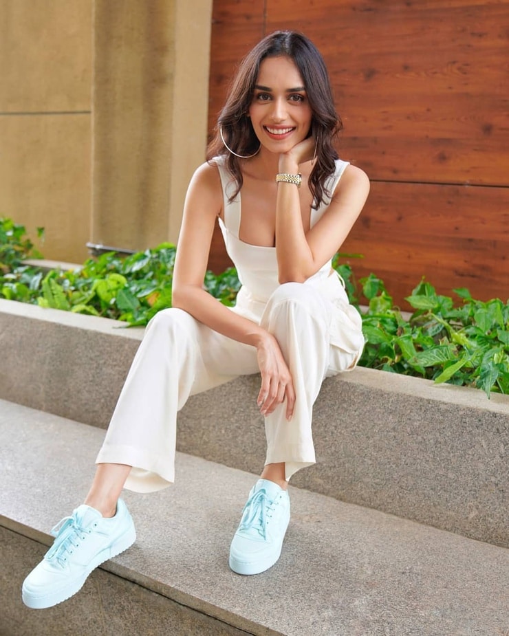 Manushi Chhillar picture