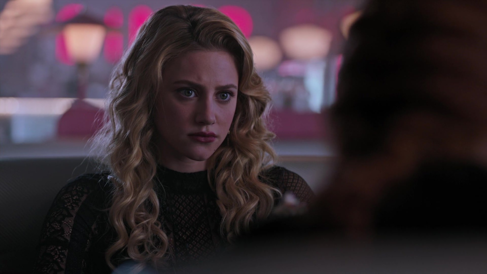 Lili Reinhart