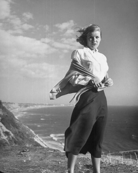 740full-barbara-bel-geddes.jpg