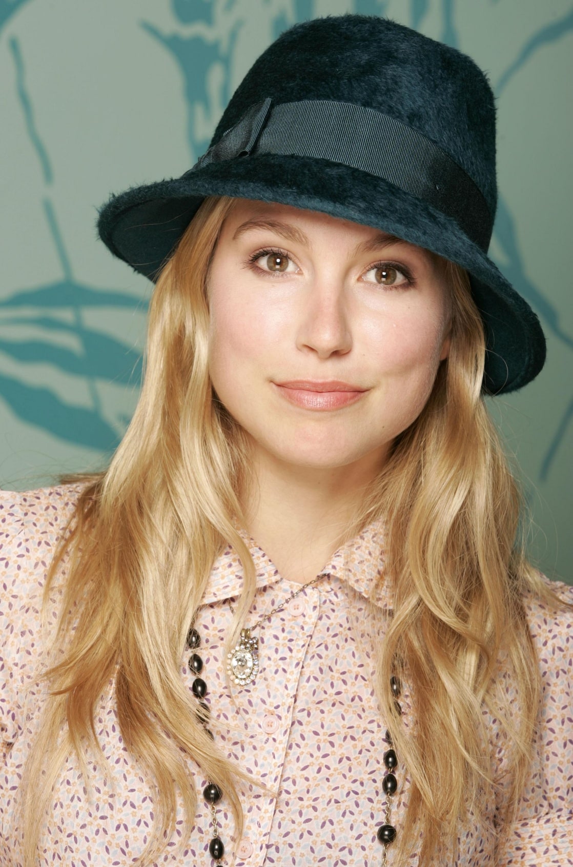 Sarah Carter obituaries