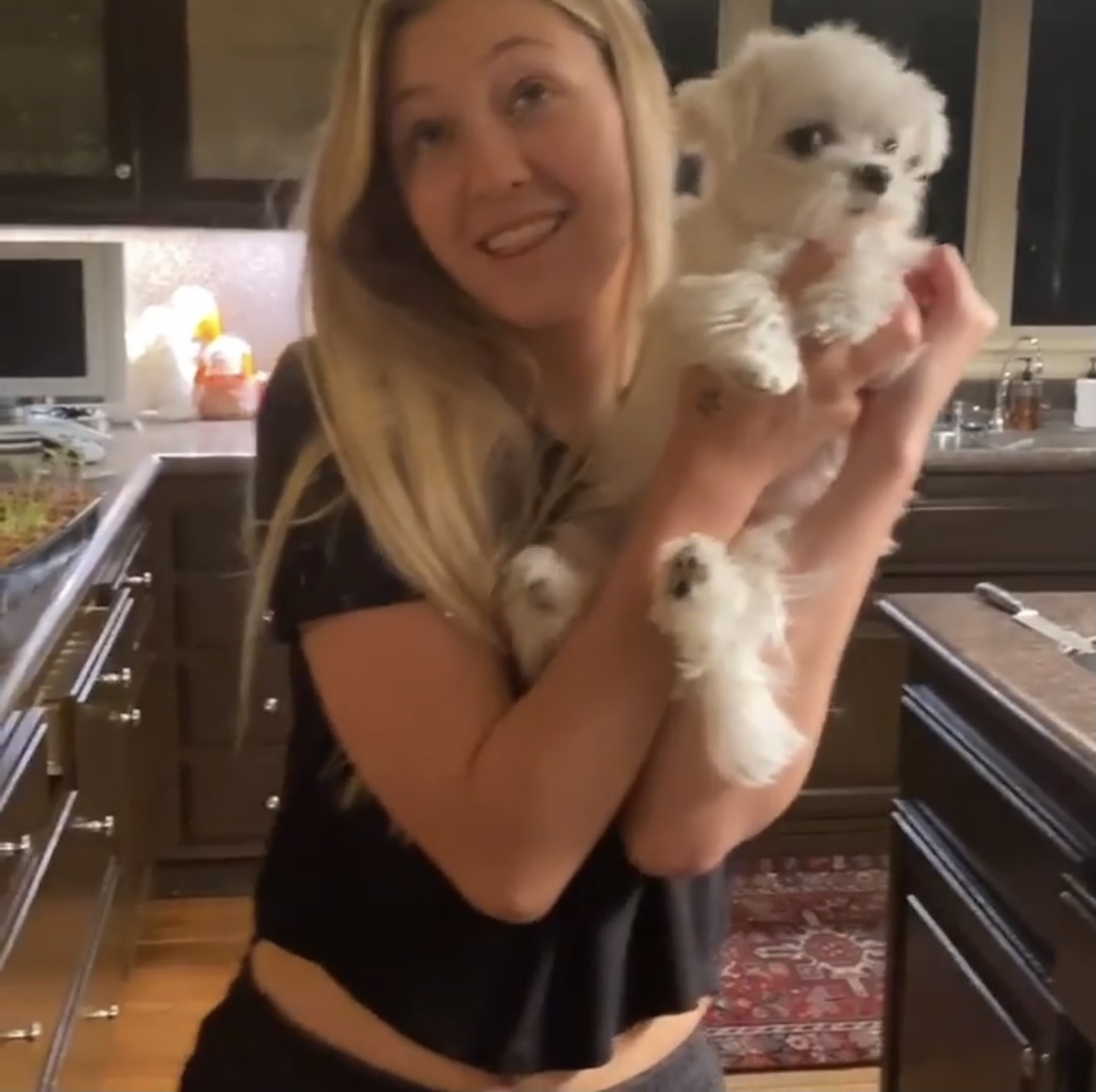 Ava Sambora