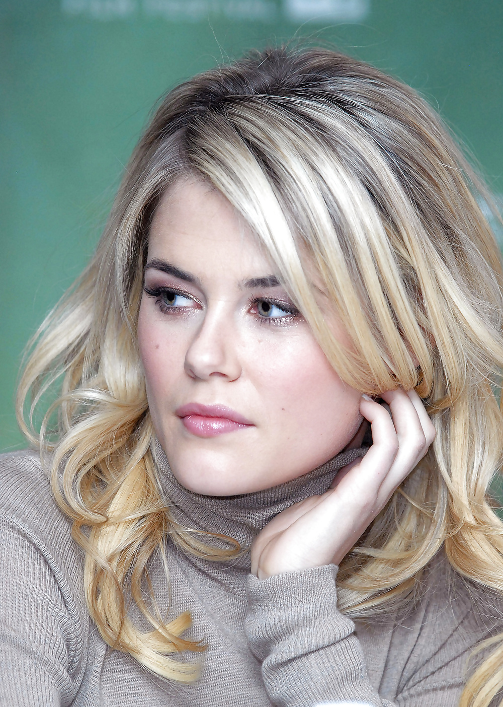 Rachael Taylor image