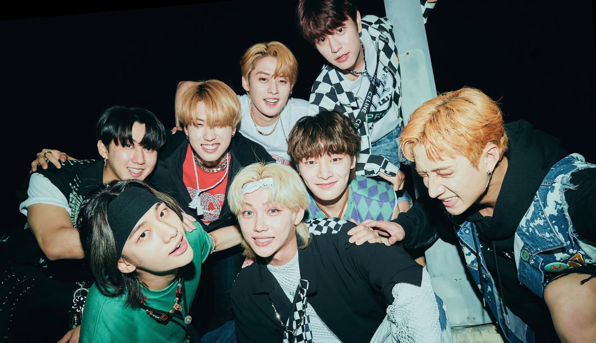 Stray Kids