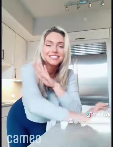 Picture of Kourtney Kellar