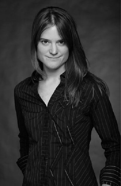 Sara Shepard Picture 8014