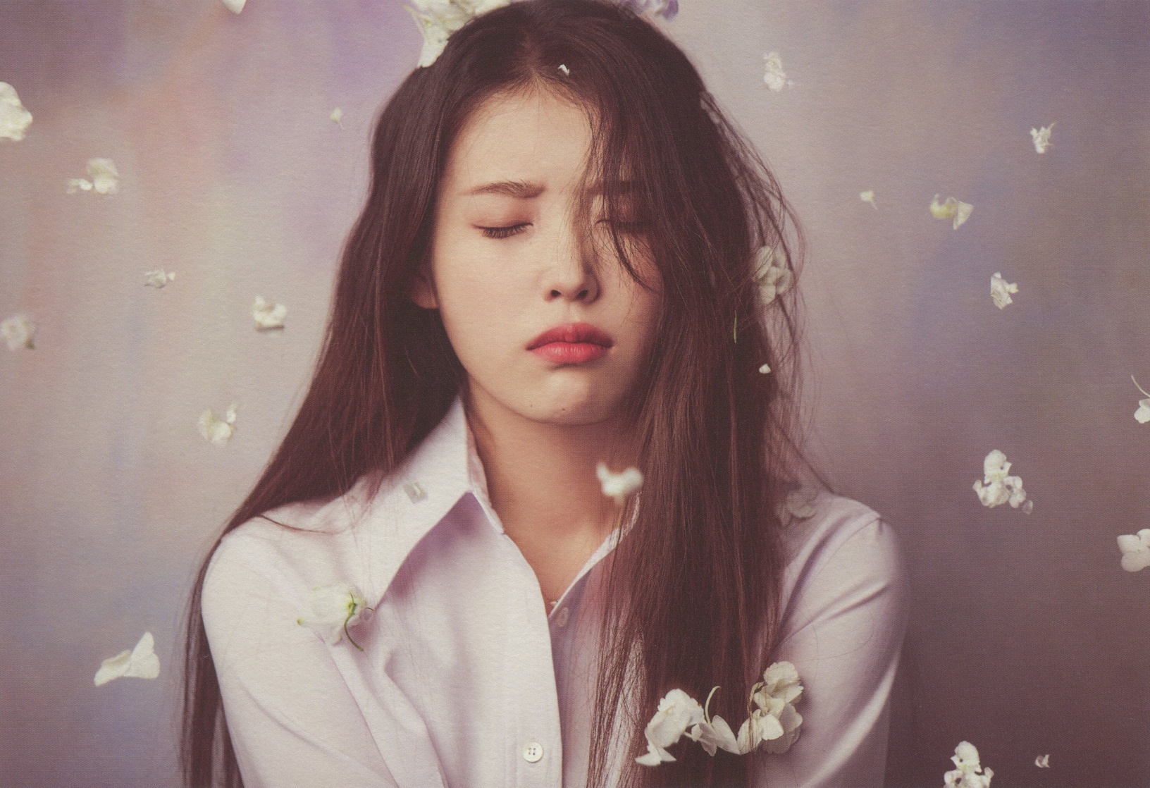 IU