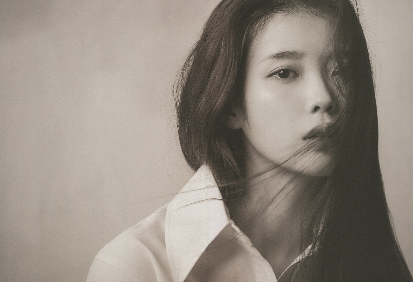 IU IU