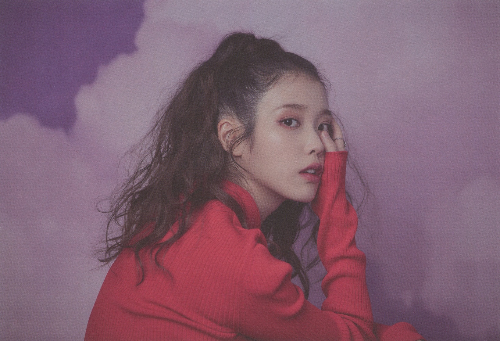 IU