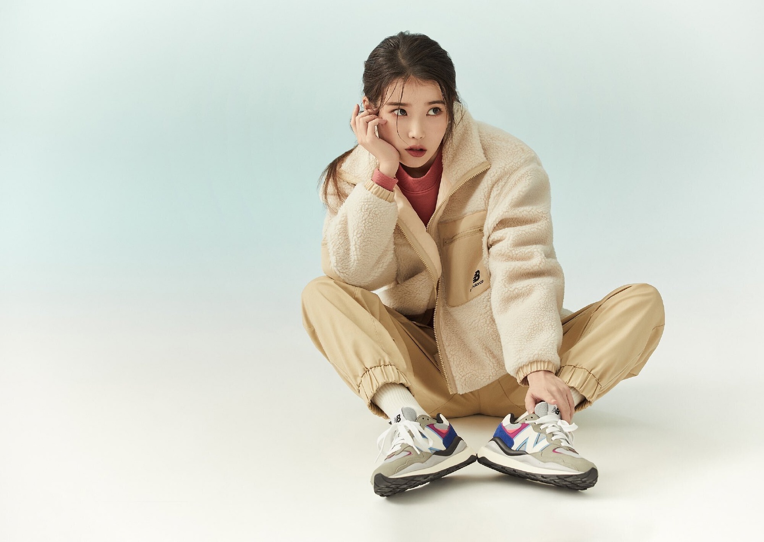 IU IU