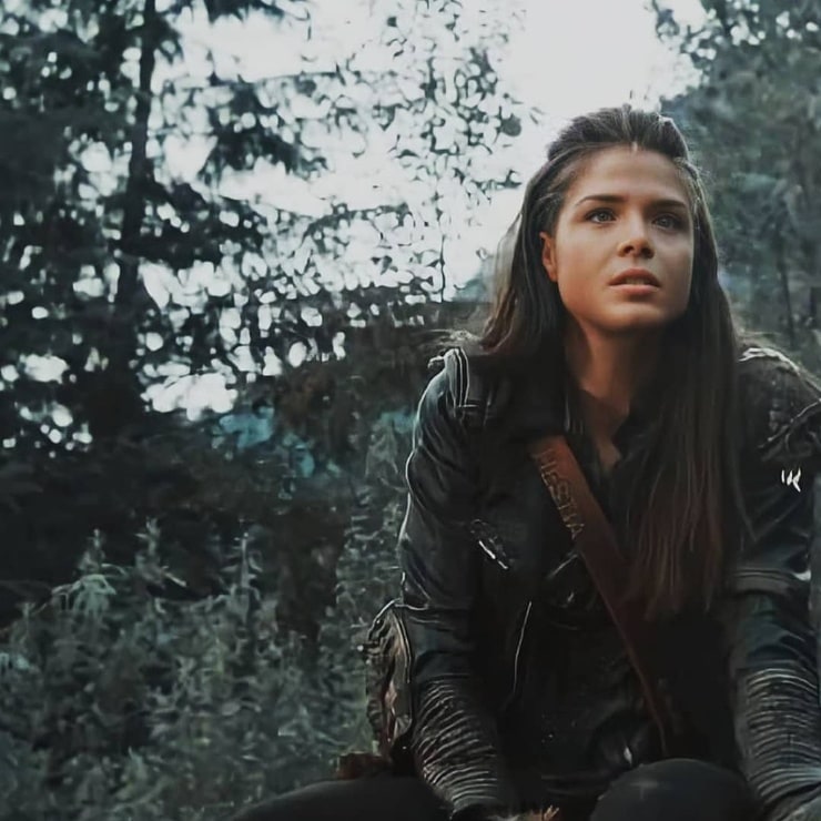 Picture of Marie Avgeropoulos