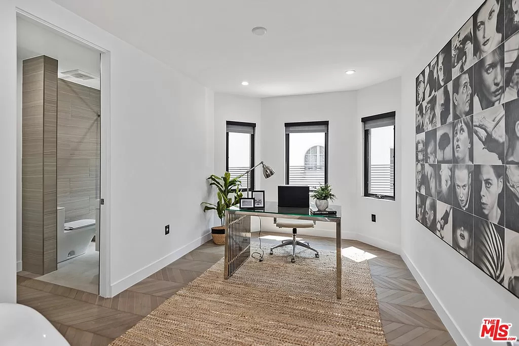 300 El Camino Dr, Beverly Hills, CA 90212