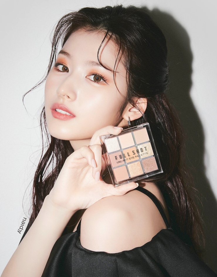 Image of Minatozaki Sana