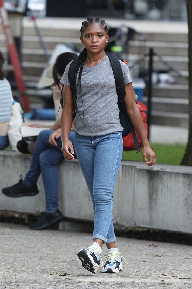 Picture of Dominique Thorne