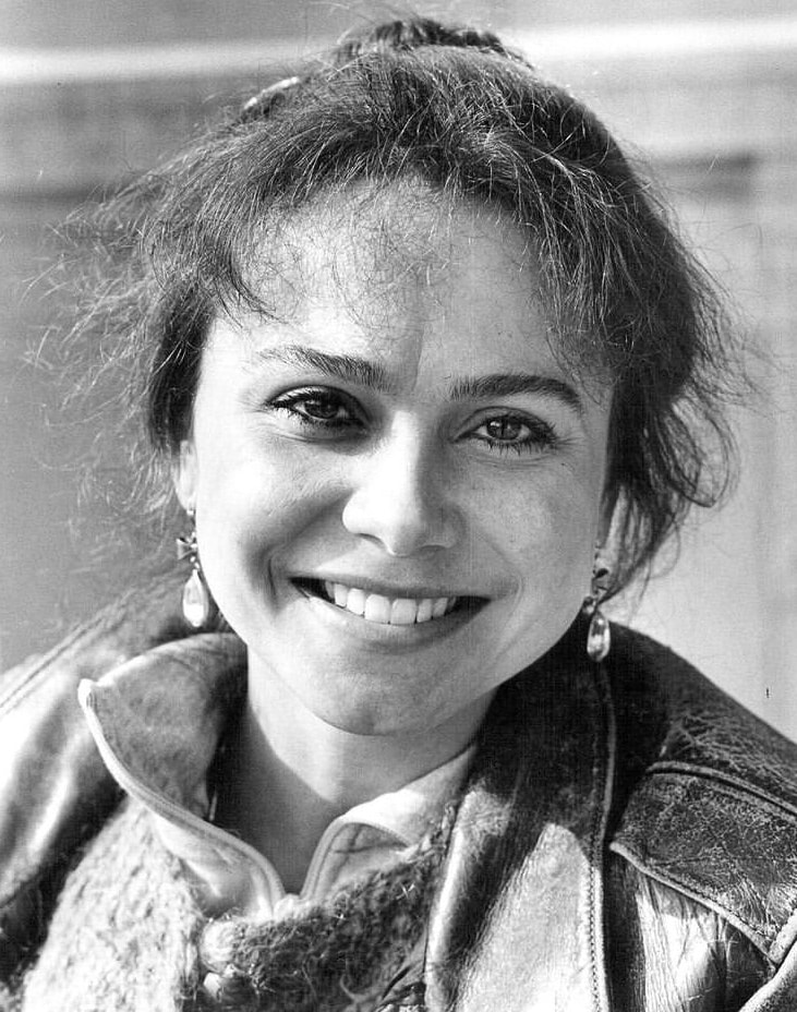 Picture Of Lena Olin