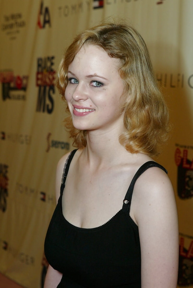 Thora Birch picture