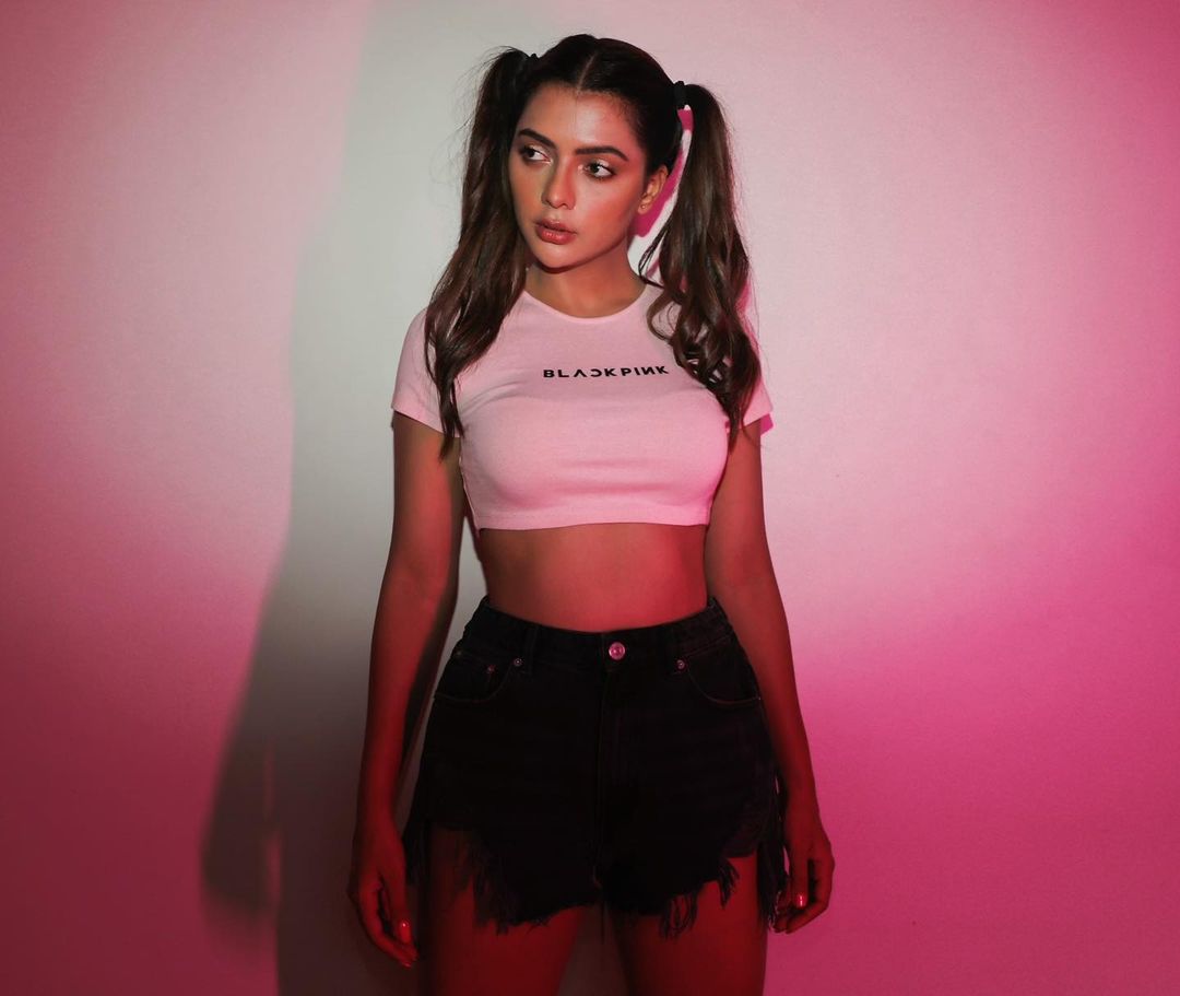 Ruhi Singh Ruhi Singh