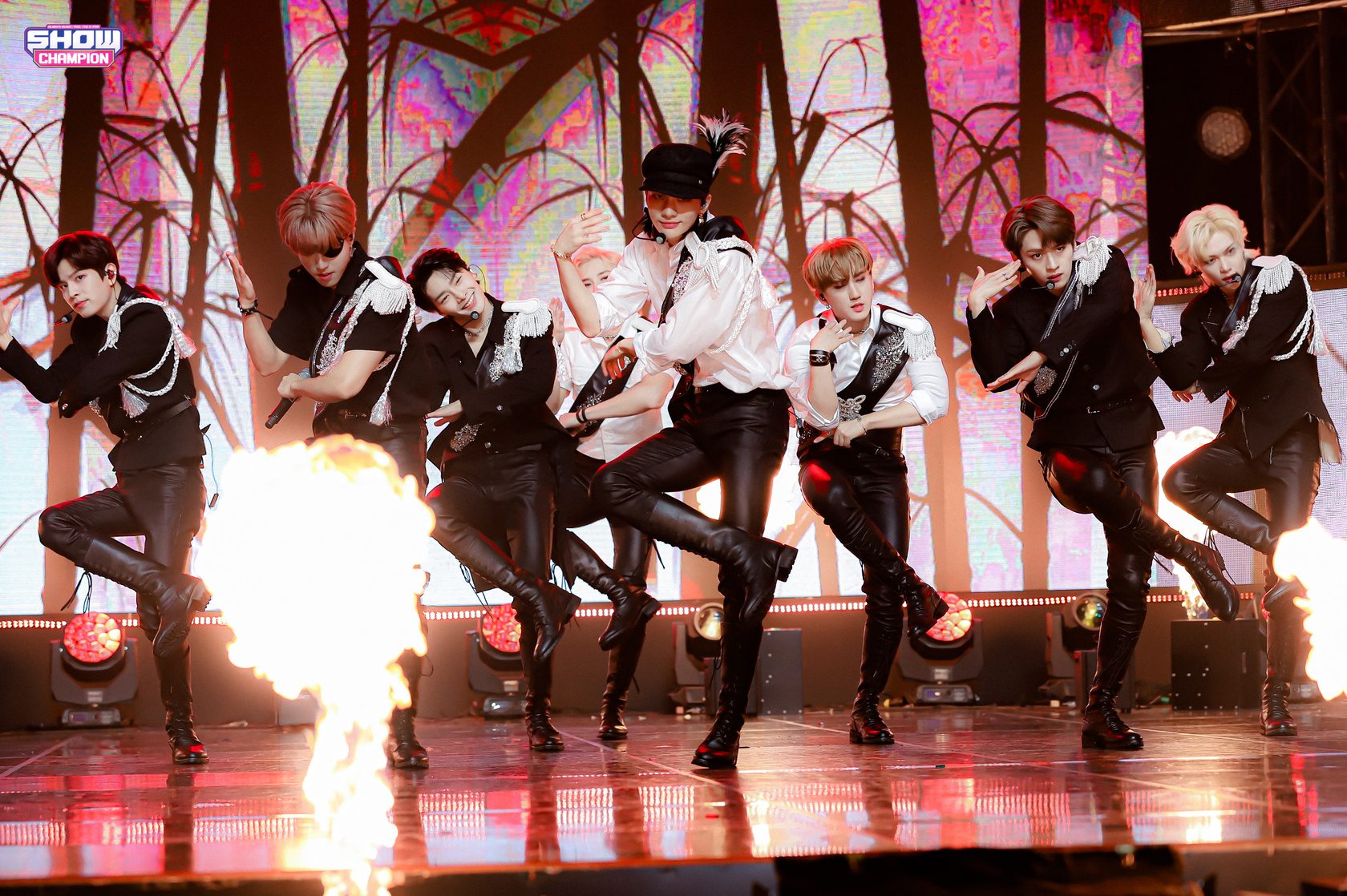 Stray Kids