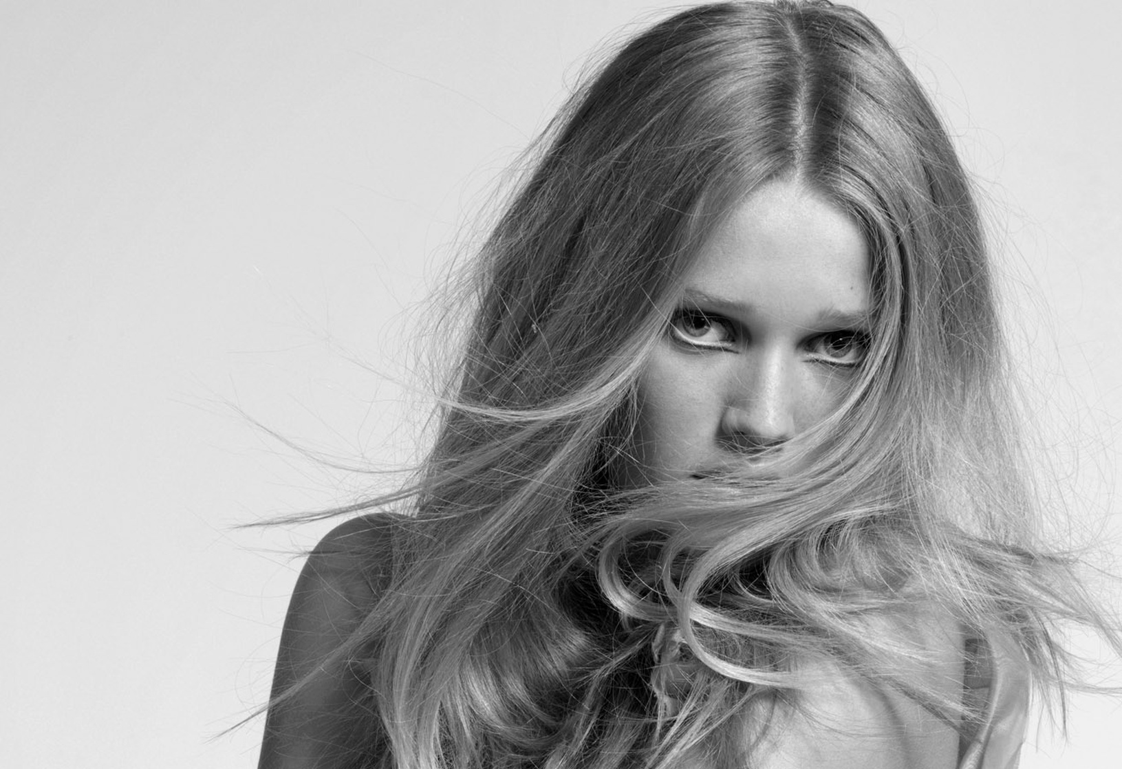 Toni Garrn Toni Garrn