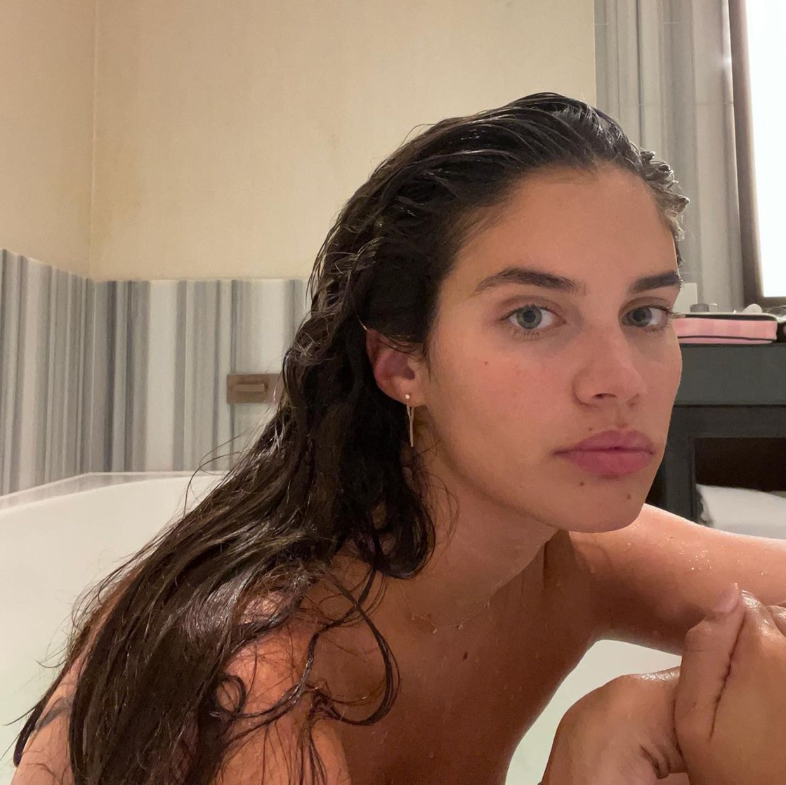 Sara Sampaio Sara Sampaio