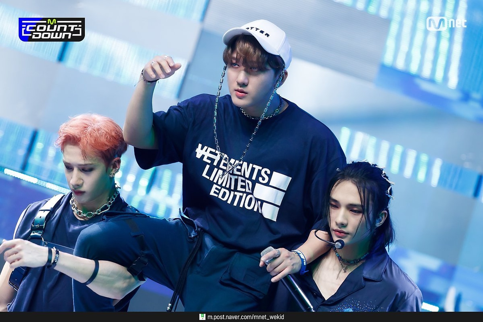 Stray Kids