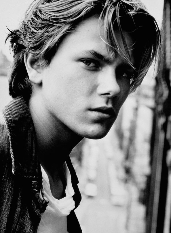 Picture of River Phoenix.