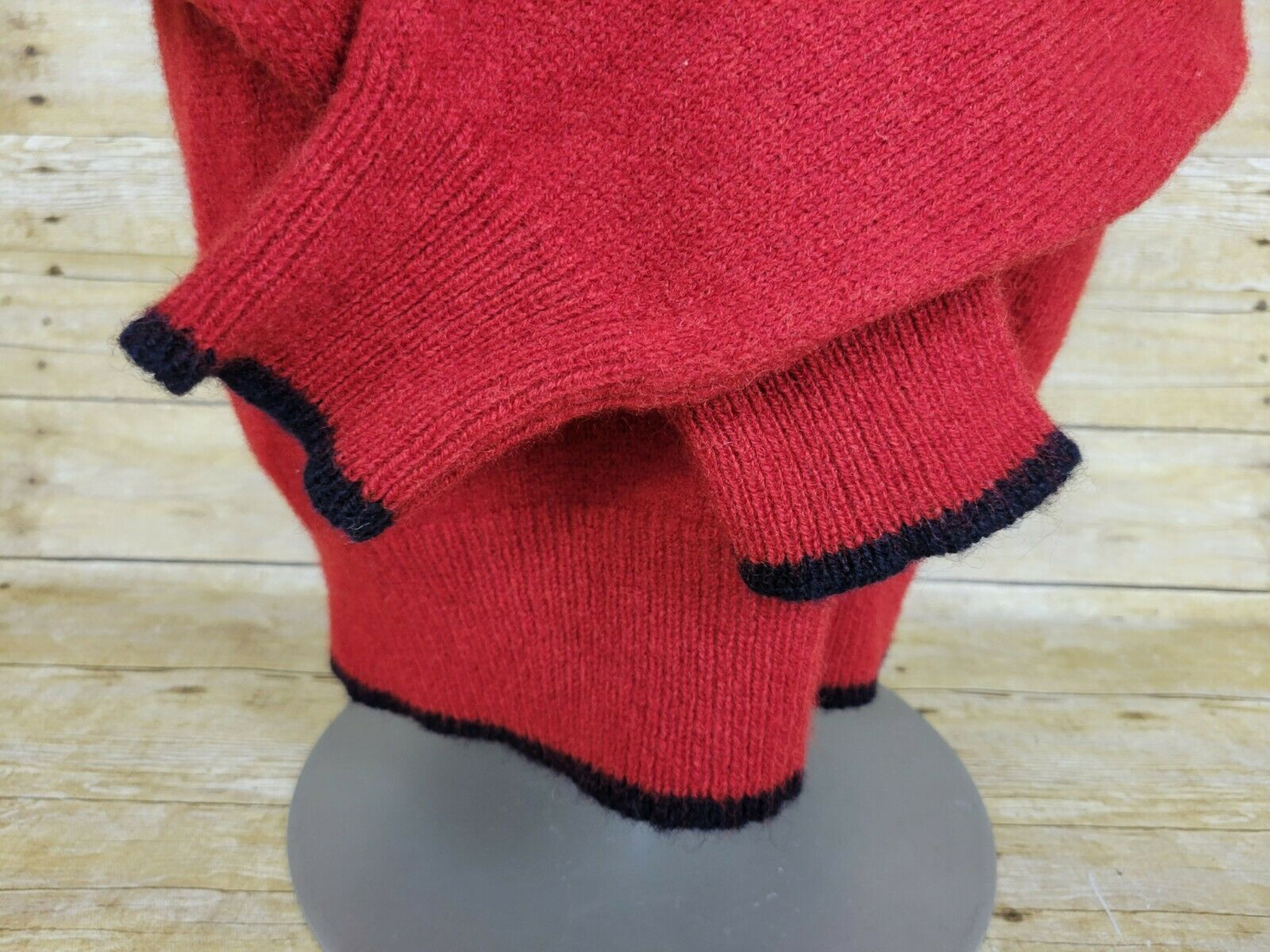 Vtg Abercrombie & Fitch Red Wool Sweater Mens XL Striped V-Neck Pullover Outdoor