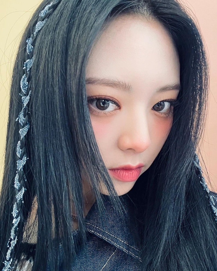 Picture of Yuna (ITZY)