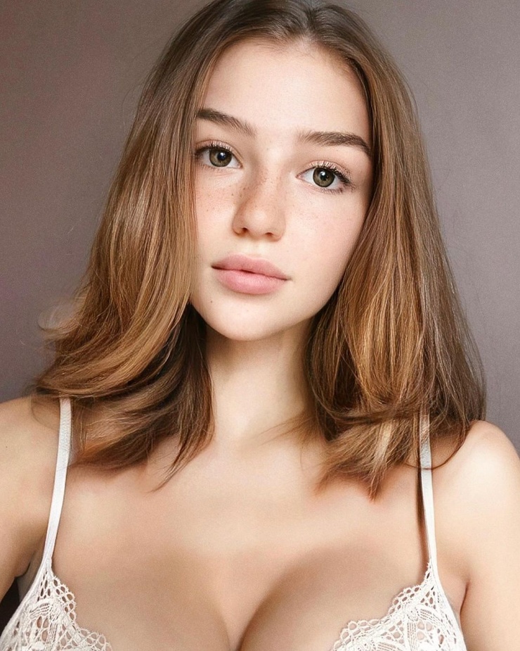 Picture of Olivia Casta