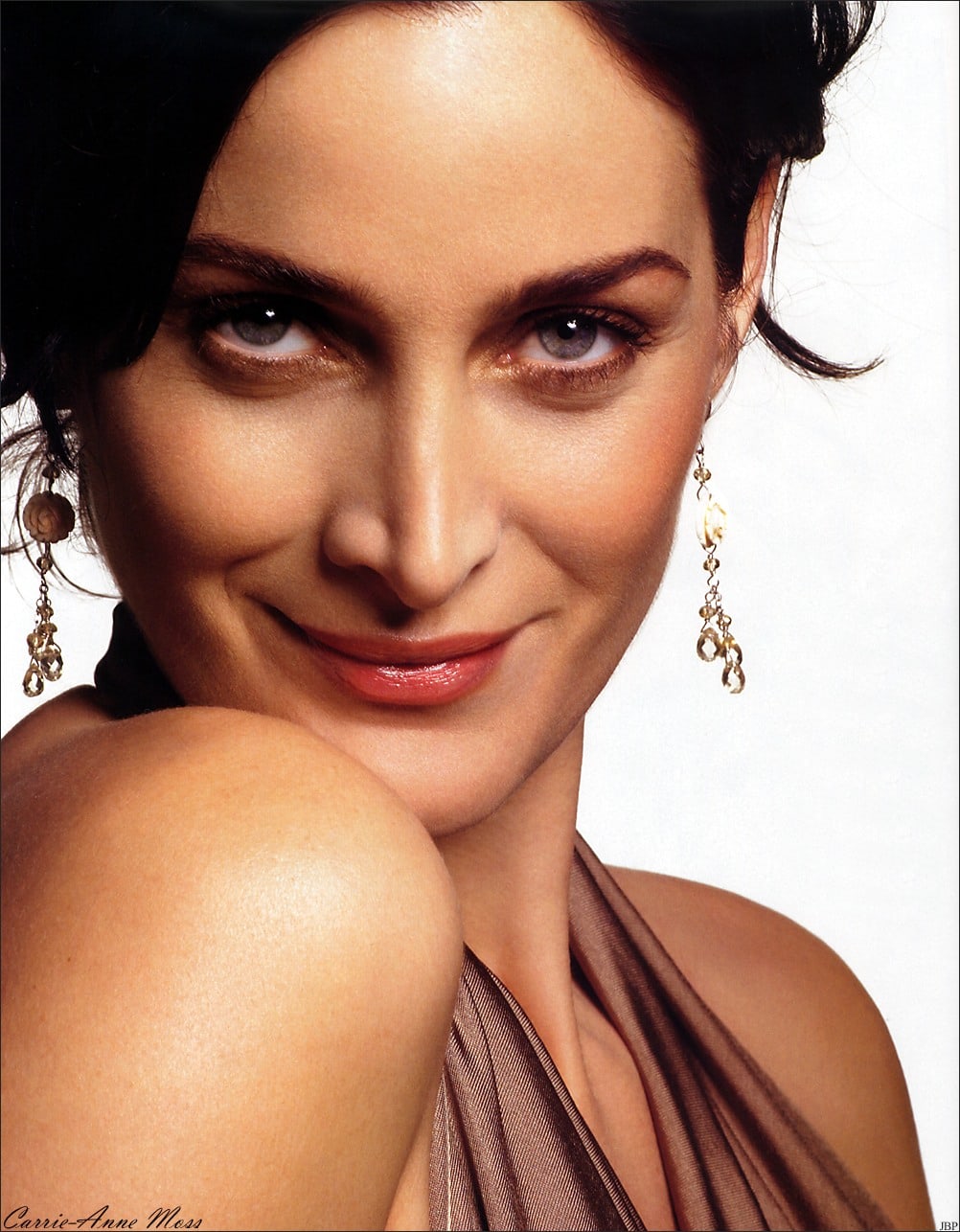 Carrie Anne Moss Image