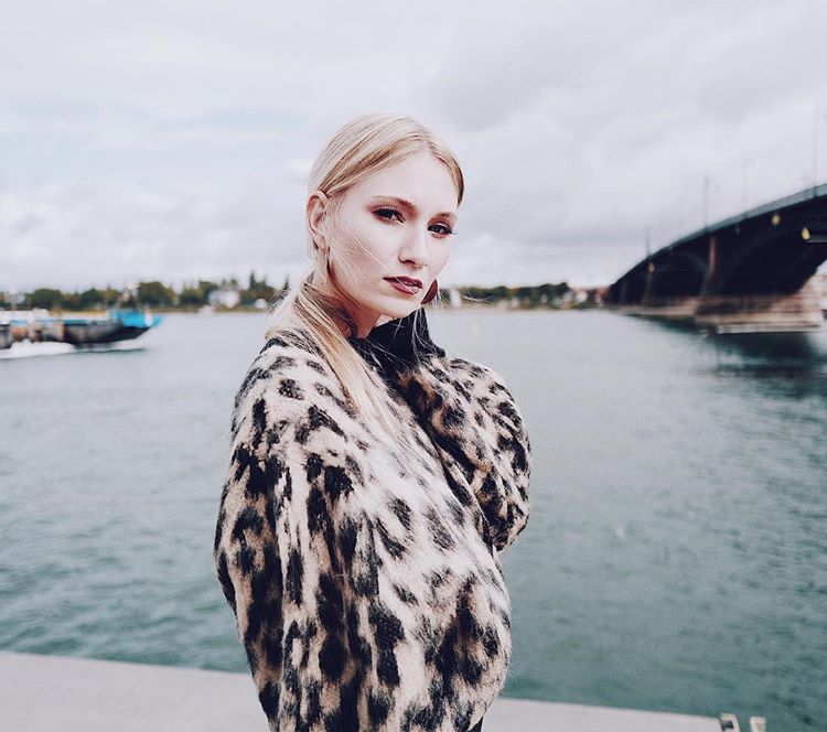 Carolin Niemczyk Carolin Niemczyk