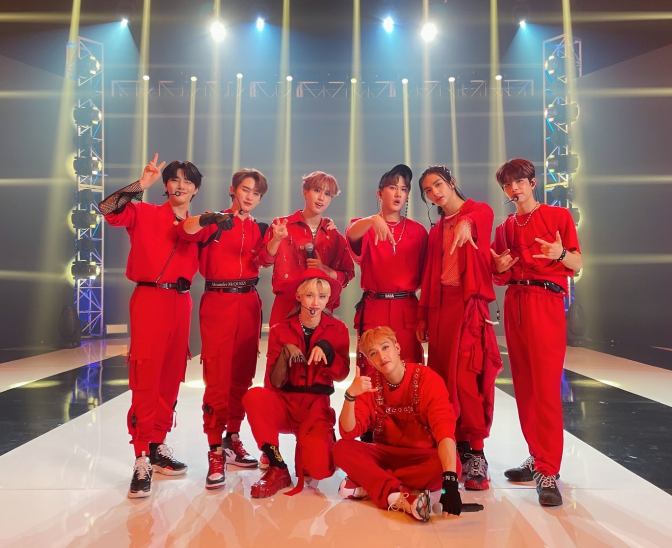 Stray Kids