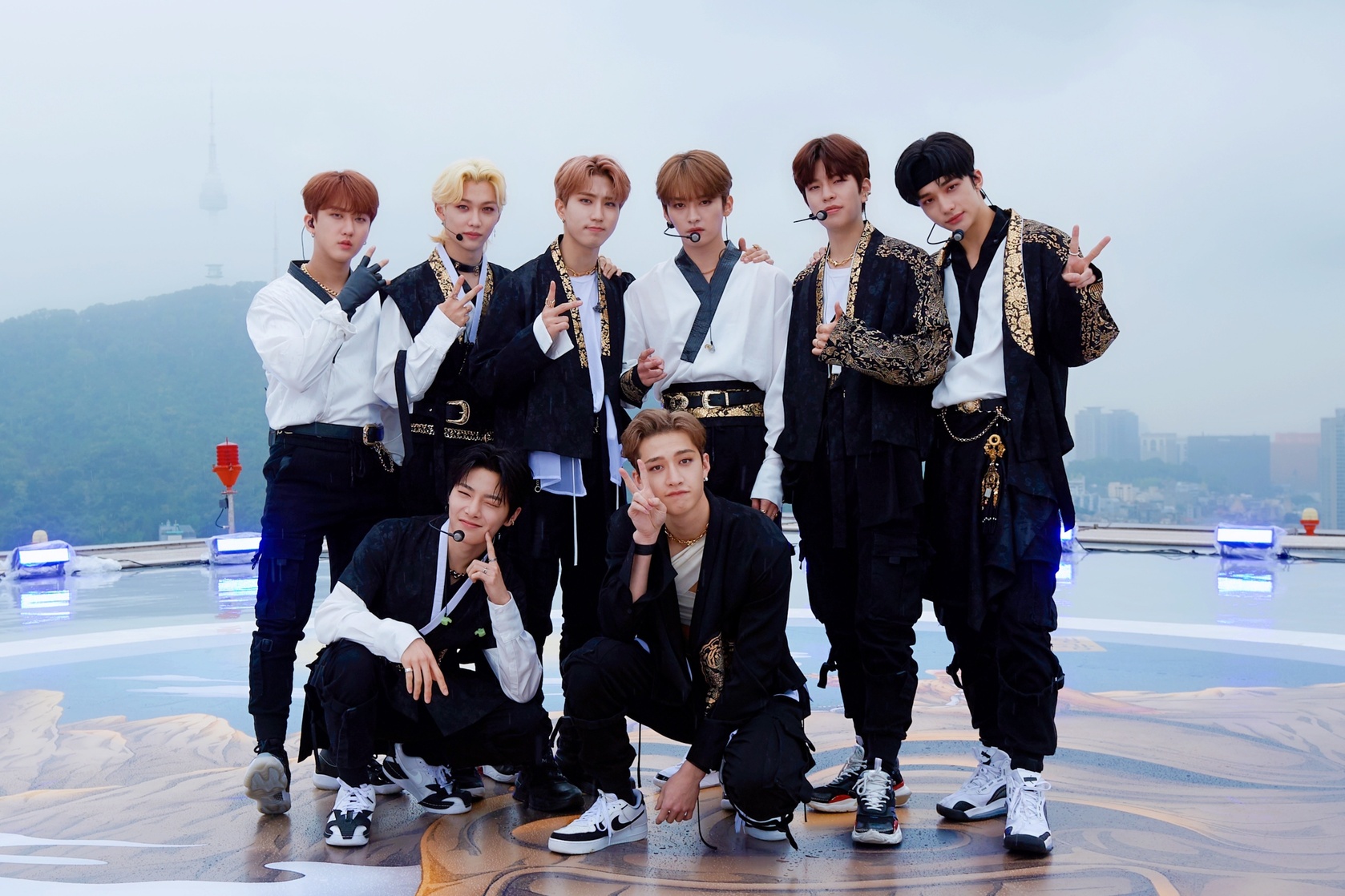 Stray Kids