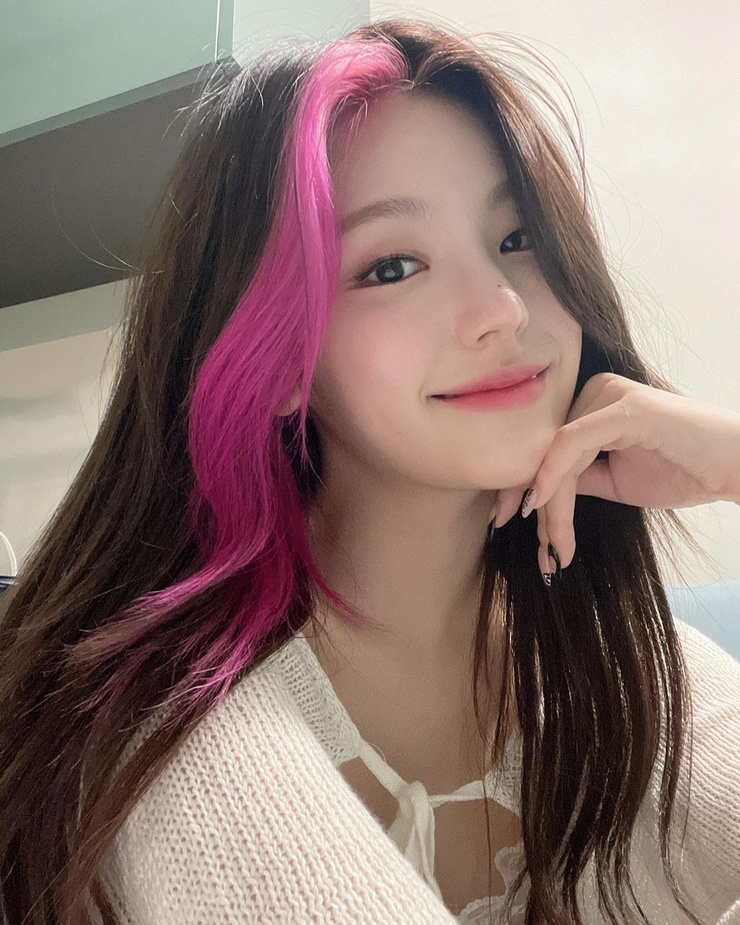 Hwang Yeji image