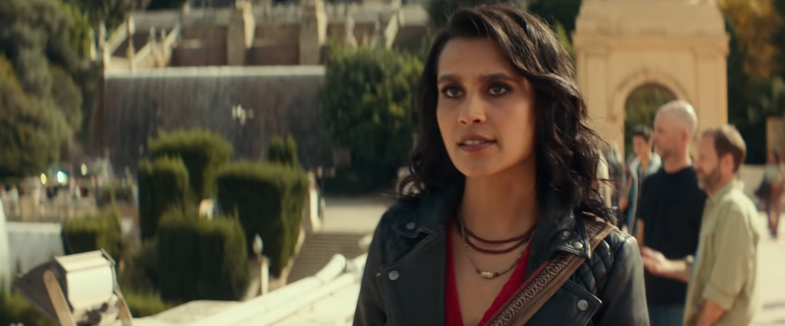 Chloe Frazer (Sophia Ali)