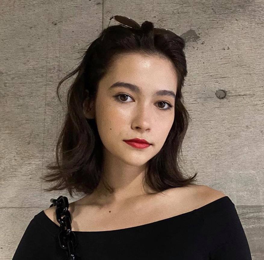 Kate Aoyama do-all-half-japanese-half-asians-of-the-same-mix-look-alike-hapa