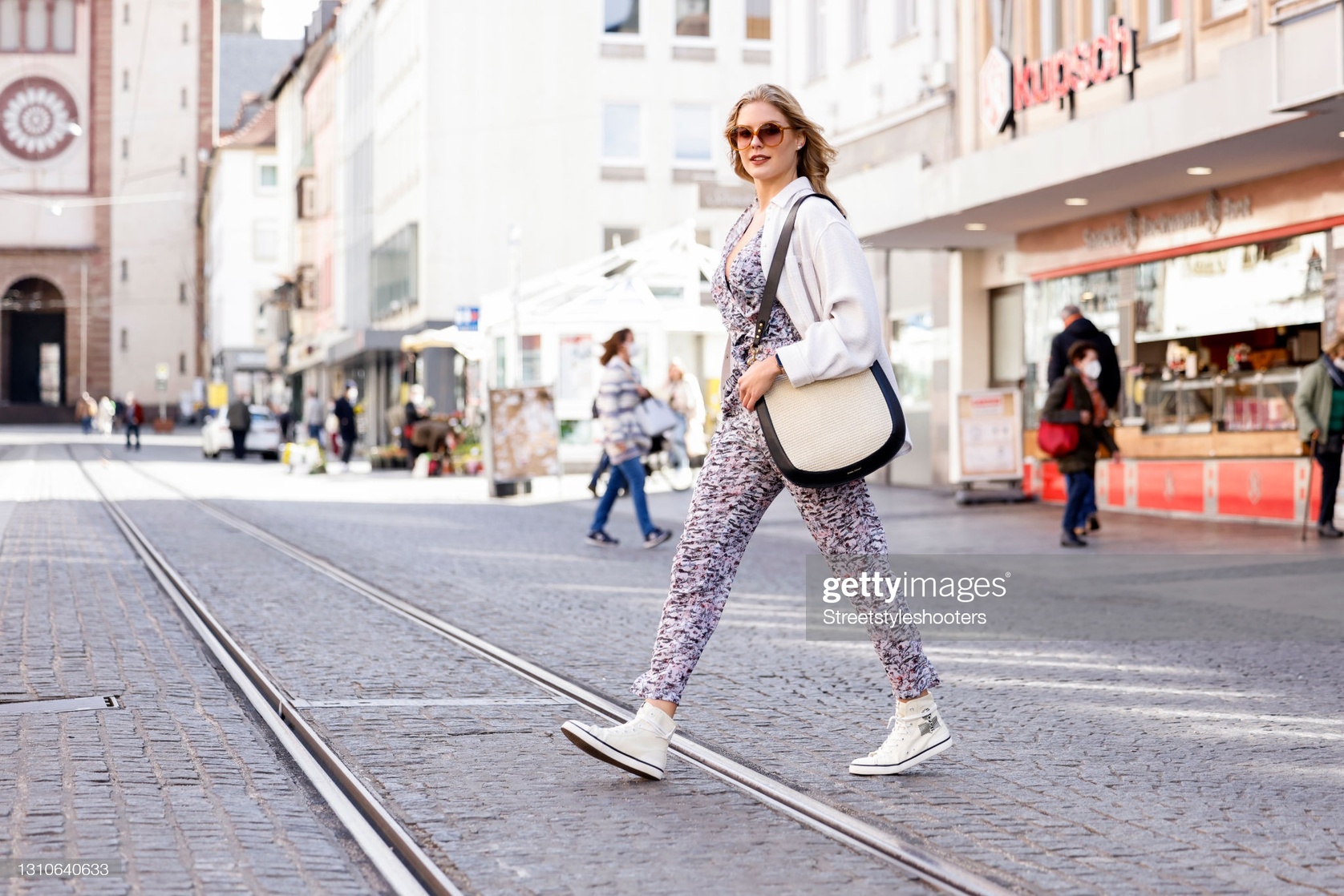 Alisia Ludwig Alisia Ludwig