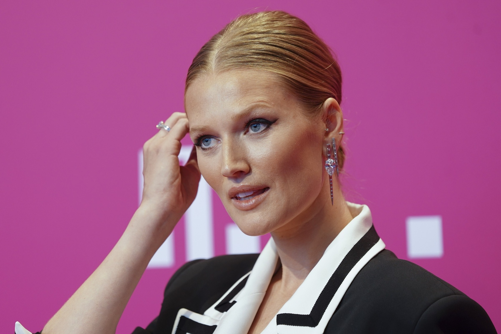 Toni Garrn