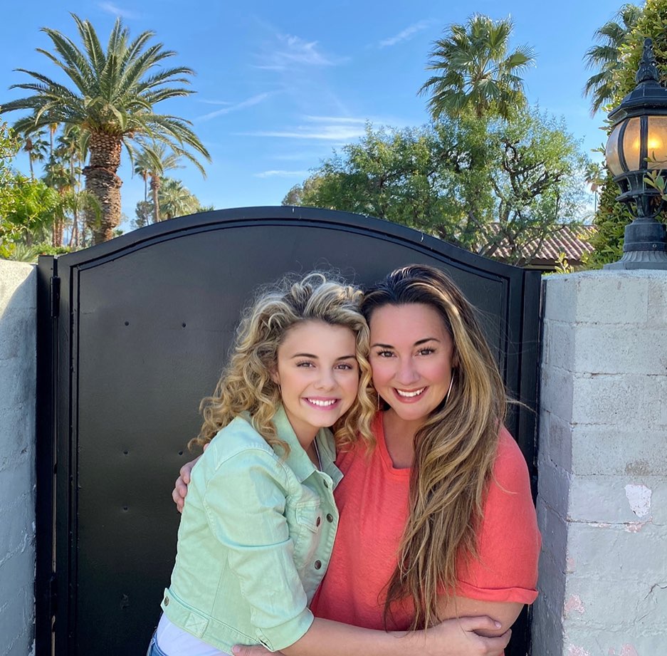 Mallory James Mahoney Mallory James Mahoney