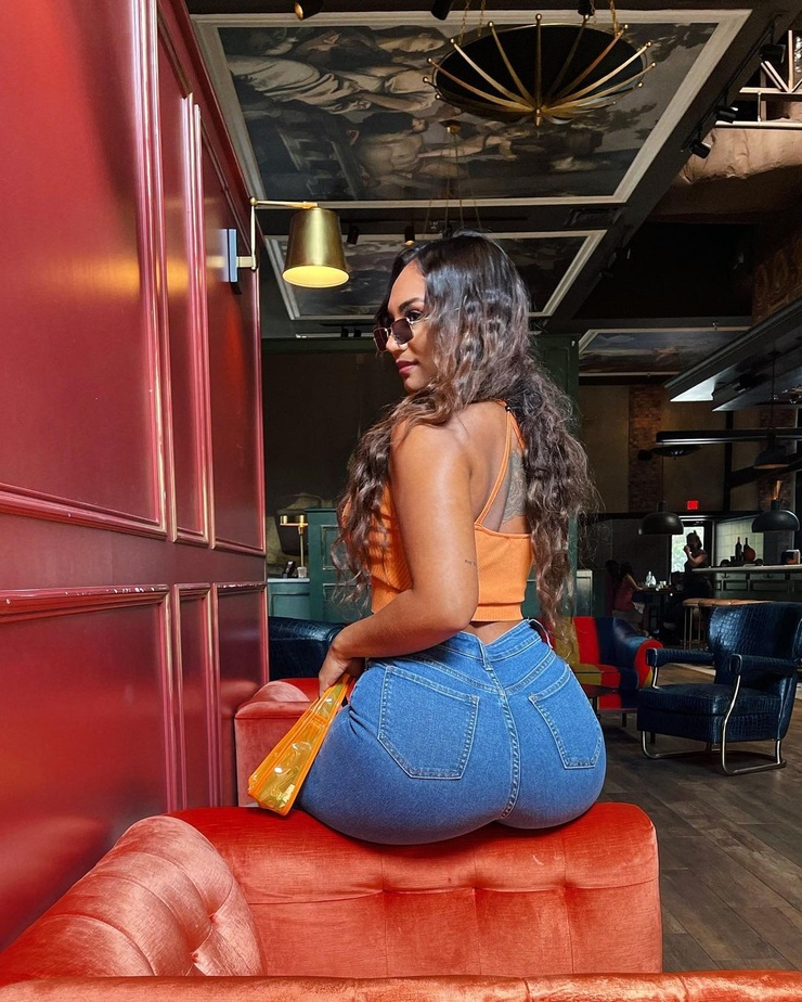 Picture of Camila Bernal